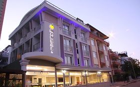 Mandalin Hotel